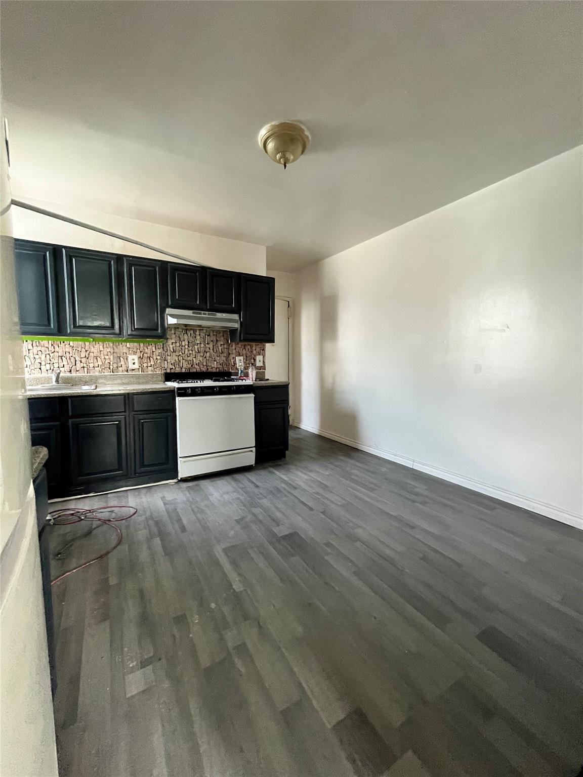 Commercial Sale Van Nest  Bronx, NY 10460, MLS-887804-5