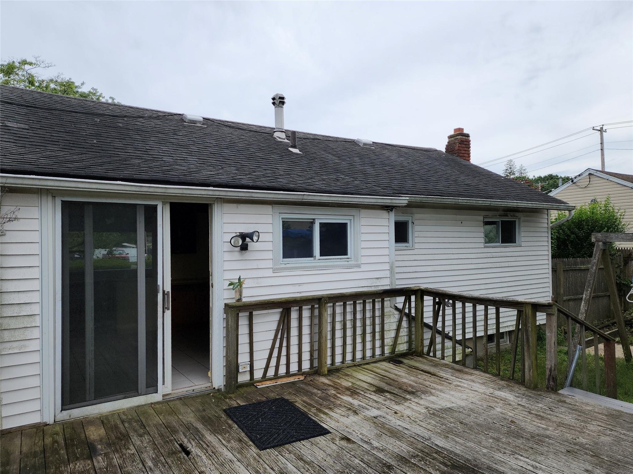 Single Family Poplar  Suffolk County, NY 11722, MLS-887814-15