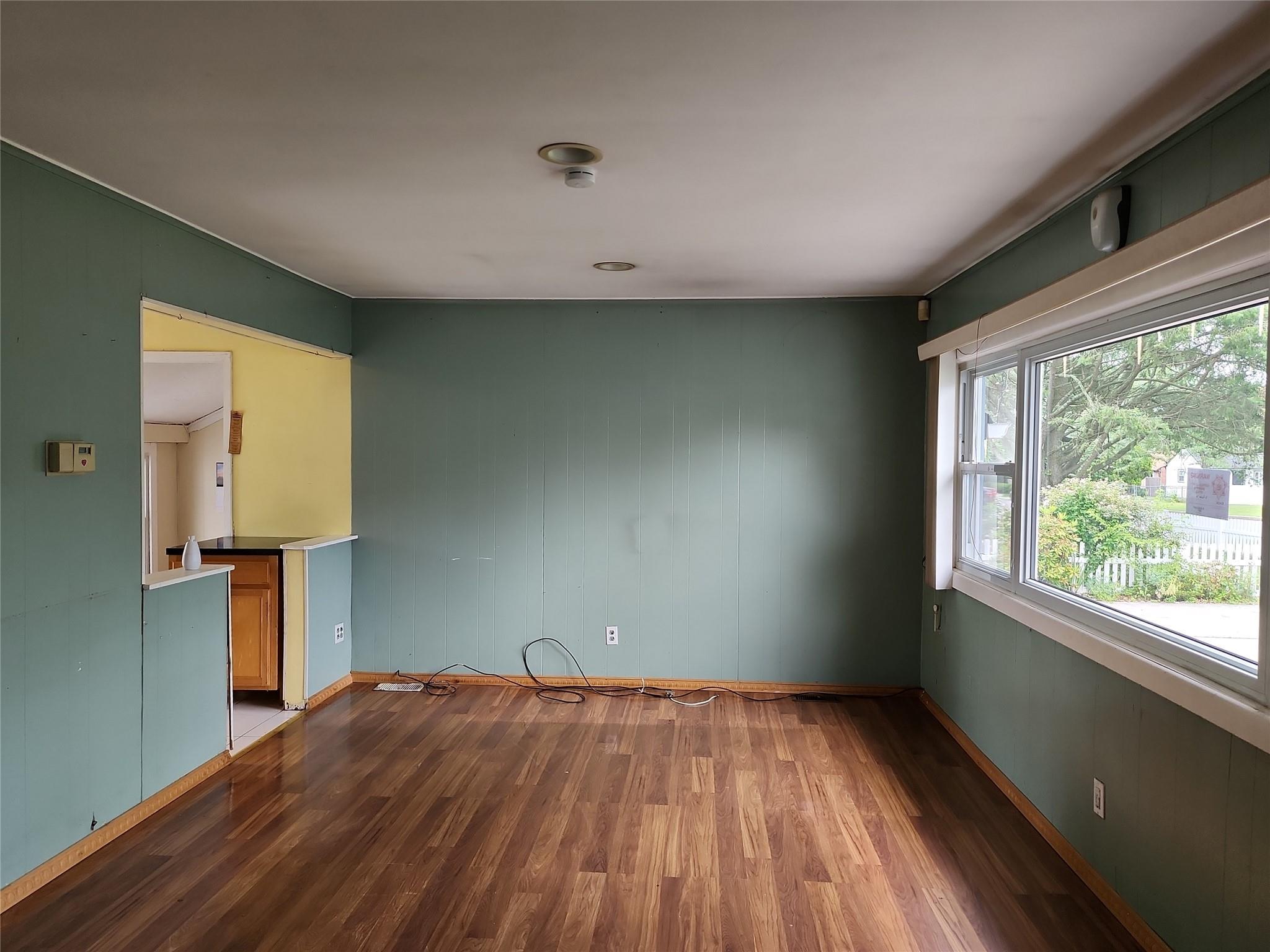 Single Family Poplar  Suffolk County, NY 11722, MLS-887814-4