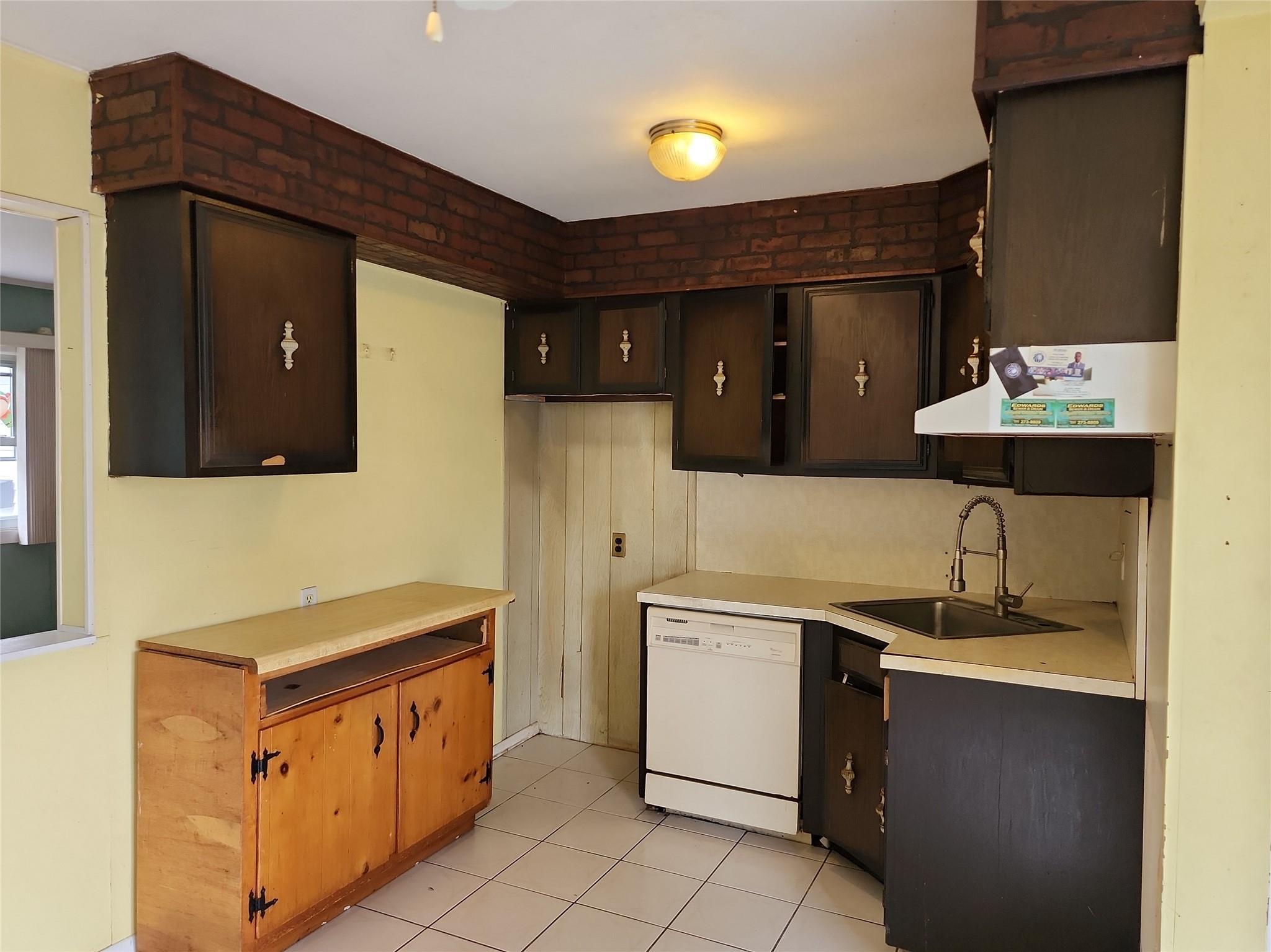 Single Family Poplar  Suffolk County, NY 11722, MLS-887814-6