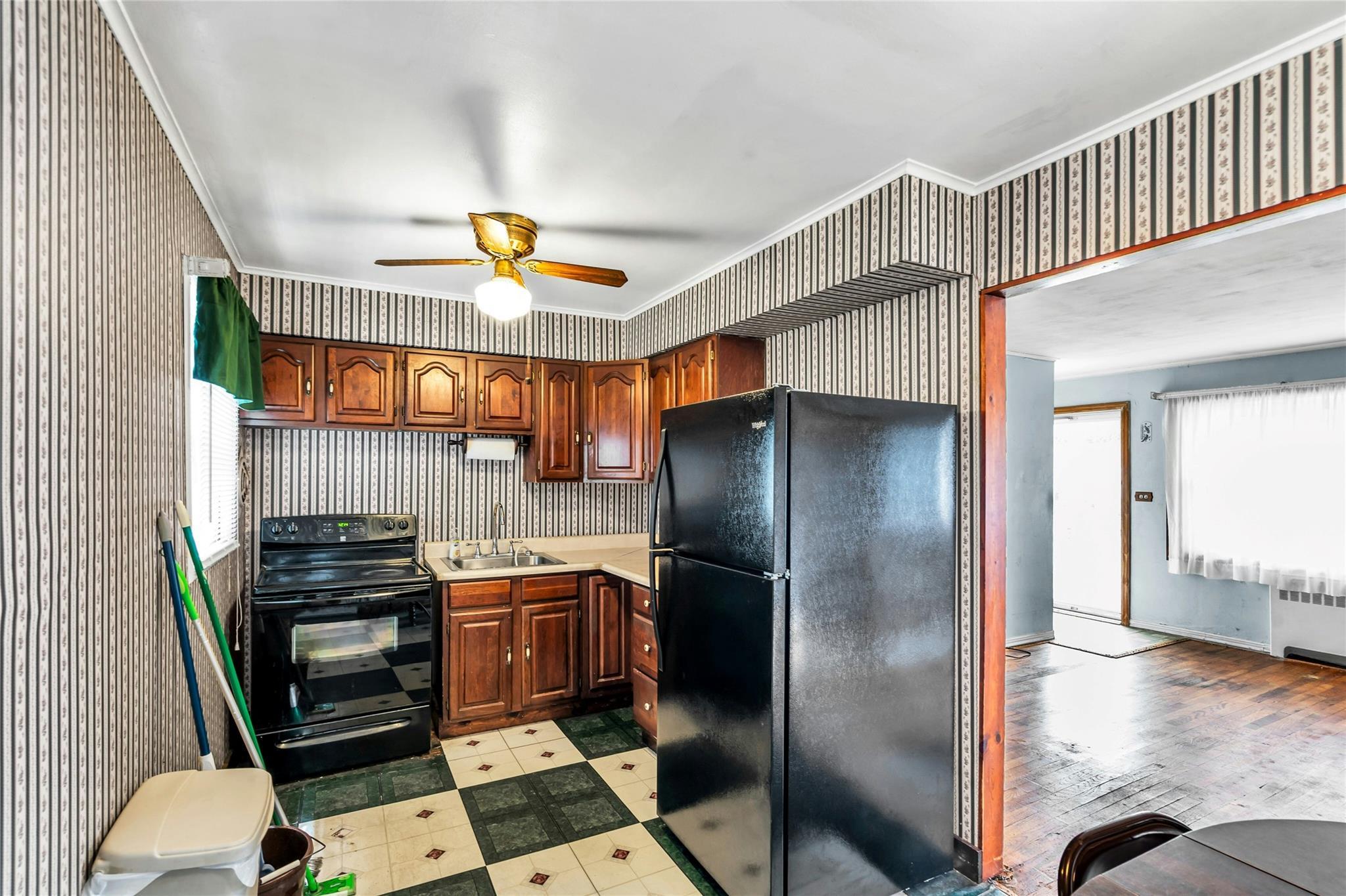 Single Family Robert  Suffolk County, NY 11743, MLS-887816-9