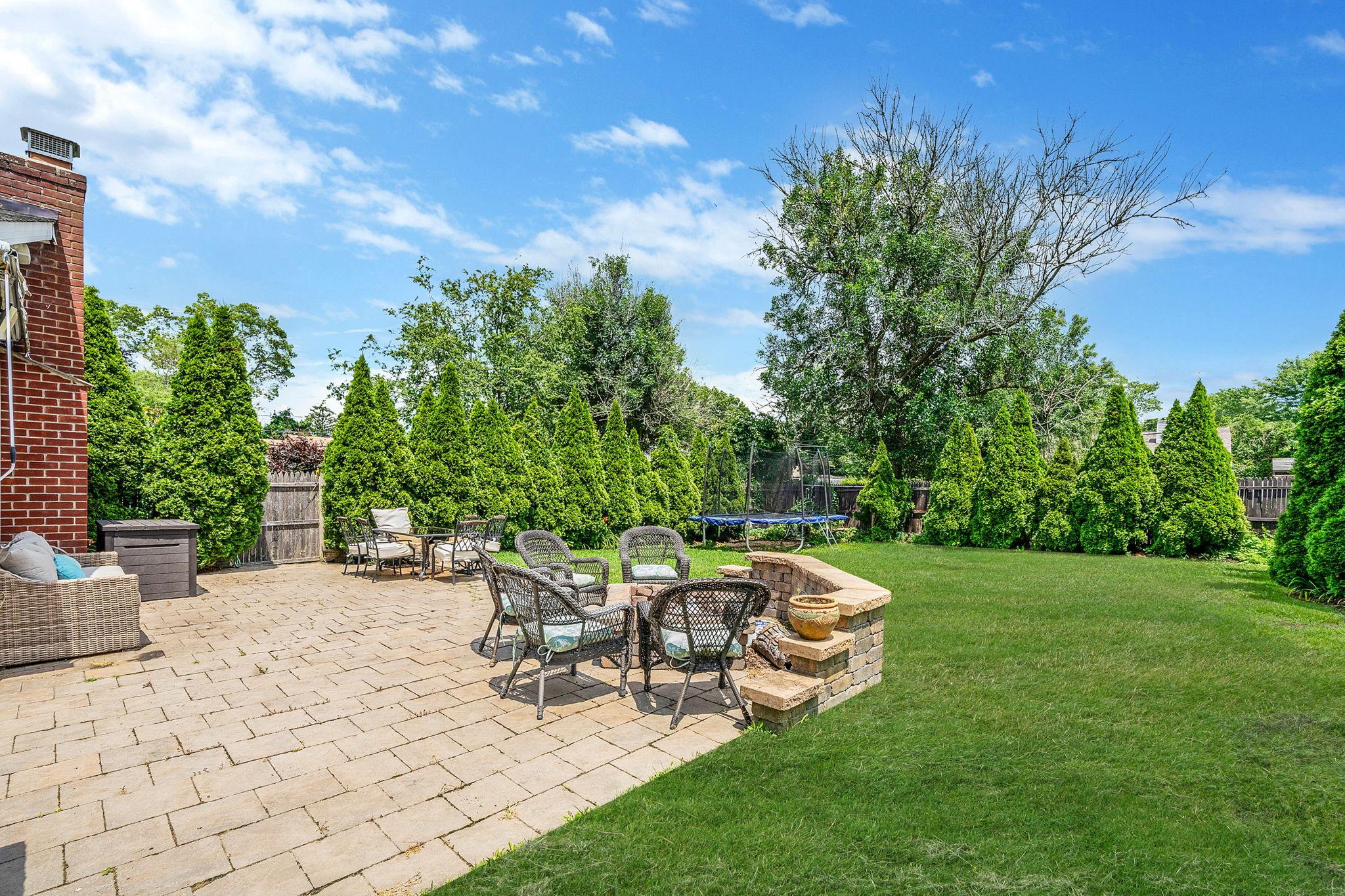 Single Family Phillips  Suffolk County, NY 11763, MLS-887817-22