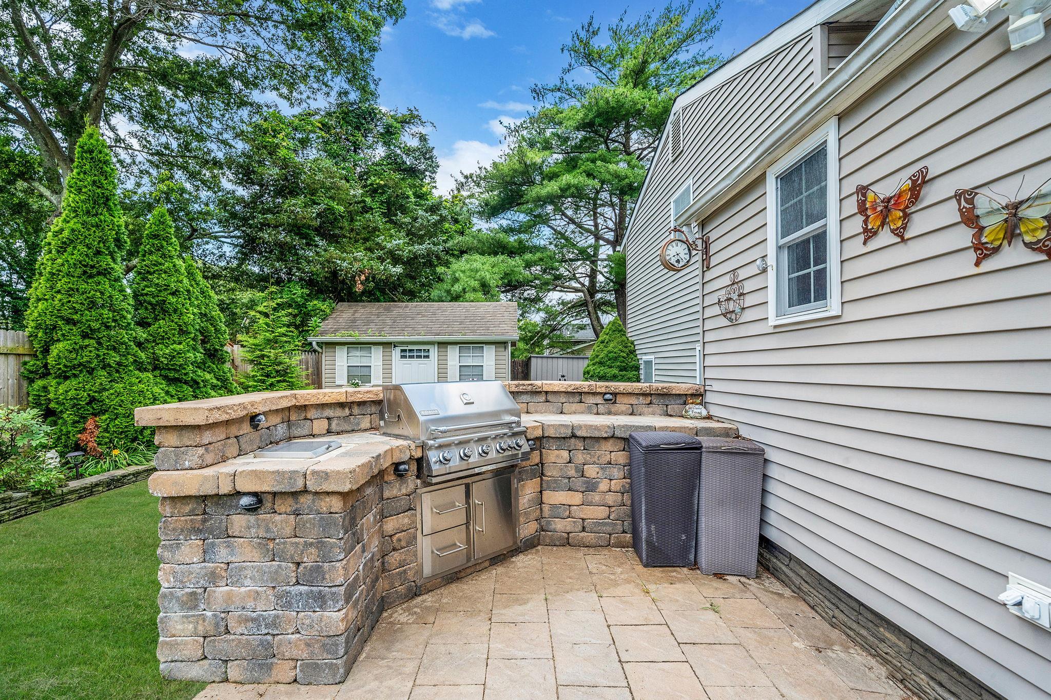 Single Family Phillips  Suffolk County, NY 11763, MLS-887817-24