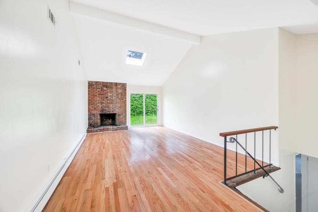 Single Family Woods Nassau County, NY 11576, MLS-887819-10