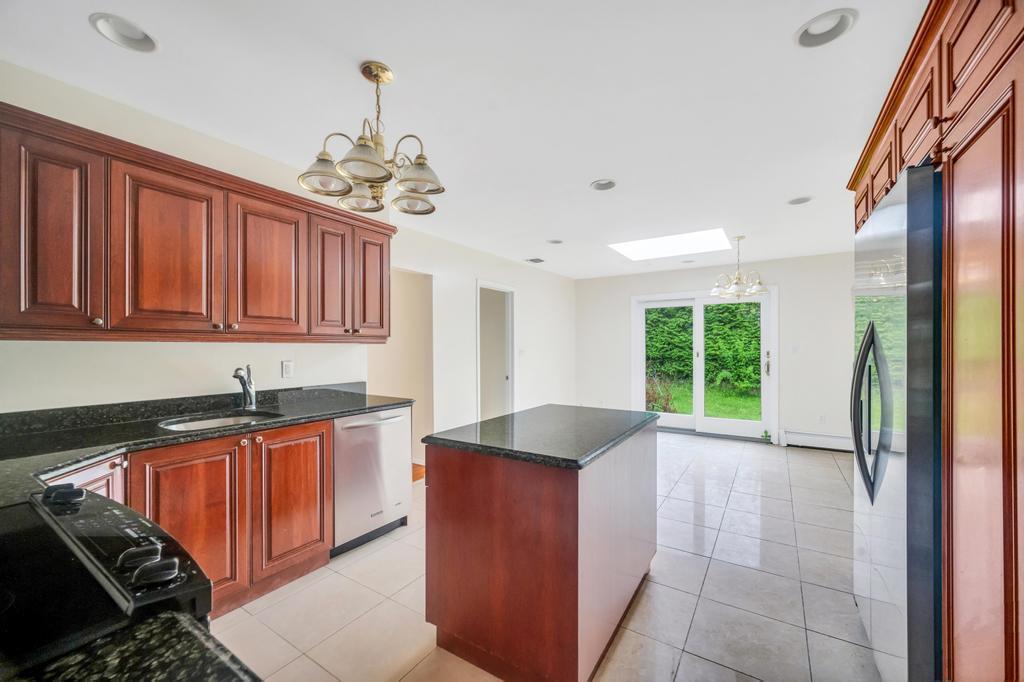 Single Family Woods Nassau County, NY 11576, MLS-887819-18