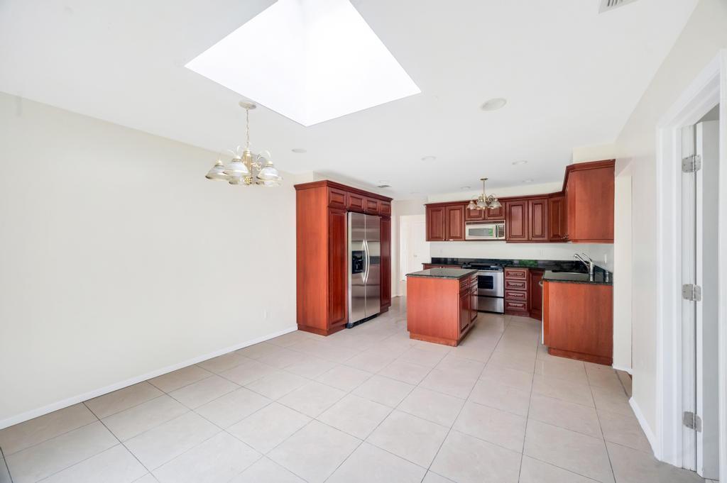 Single Family Woods Nassau County, NY 11576, MLS-887819-22