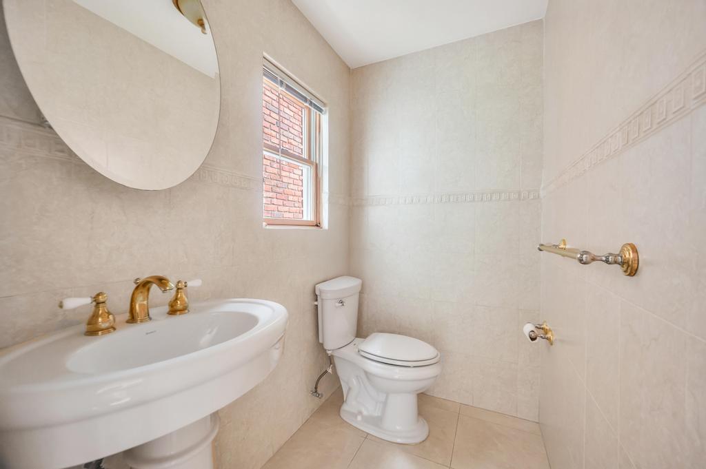 Single Family Woods Nassau County, NY 11576, MLS-887819-26