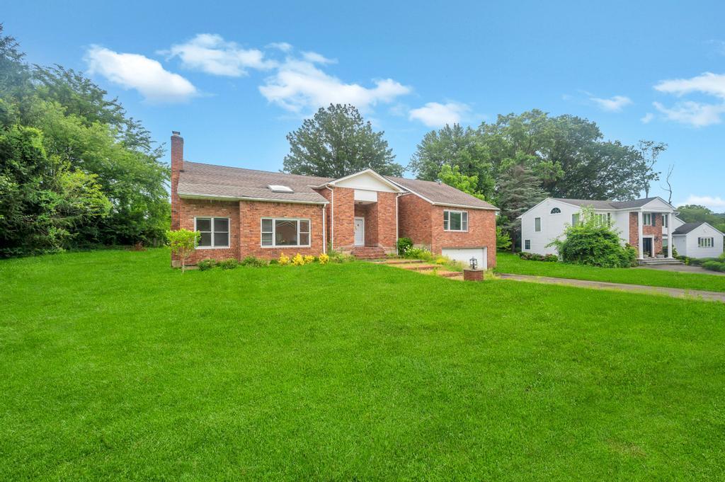 Single Family Woods Nassau County, NY 11576, MLS-887819-3