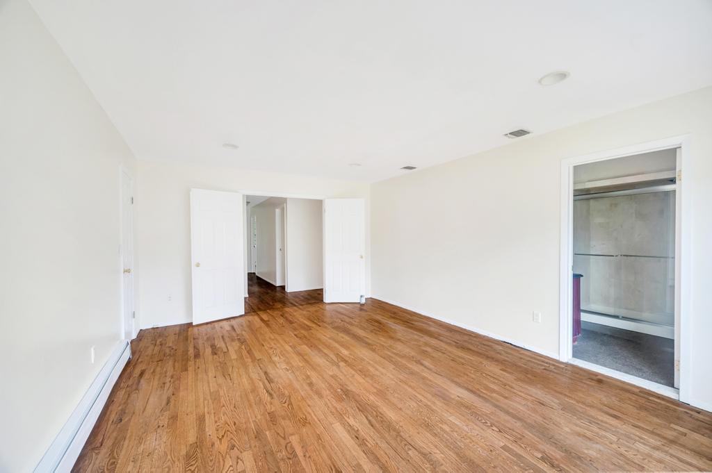 Single Family Woods Nassau County, NY 11576, MLS-887819-34