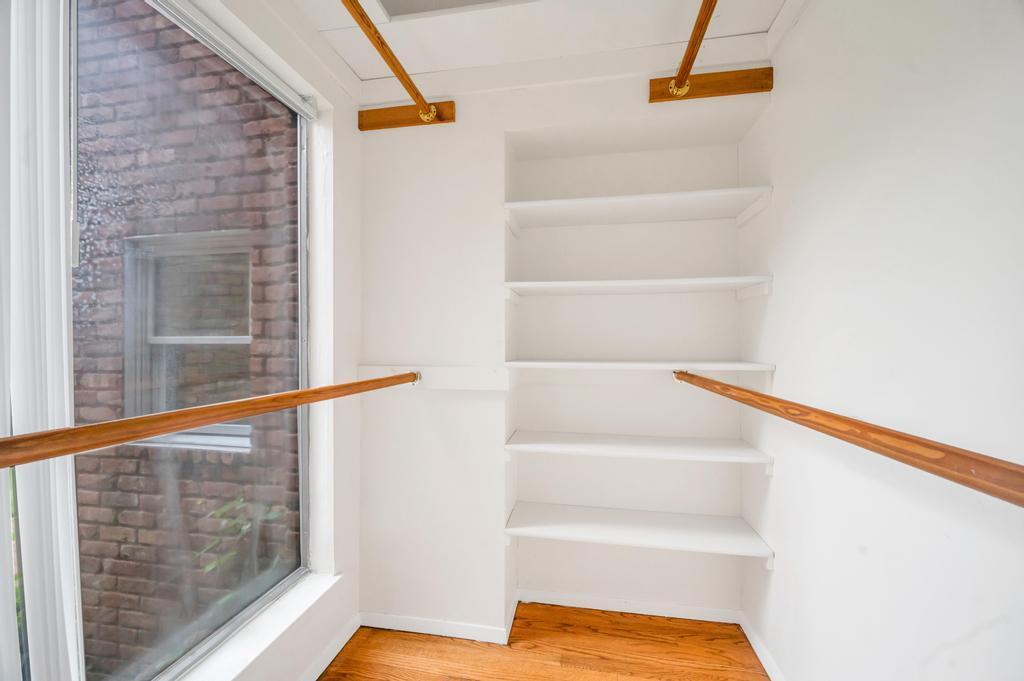 Single Family Woods Nassau County, NY 11576, MLS-887819-37