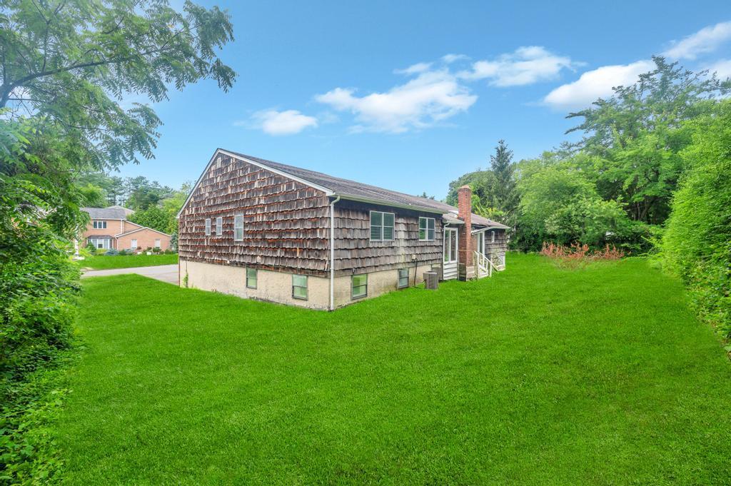 Single Family Woods Nassau County, NY 11576, MLS-887819-4