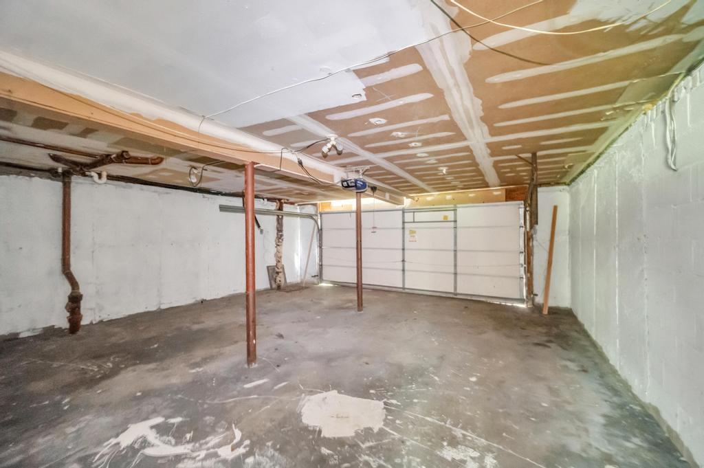 Single Family Woods Nassau County, NY 11576, MLS-887819-45