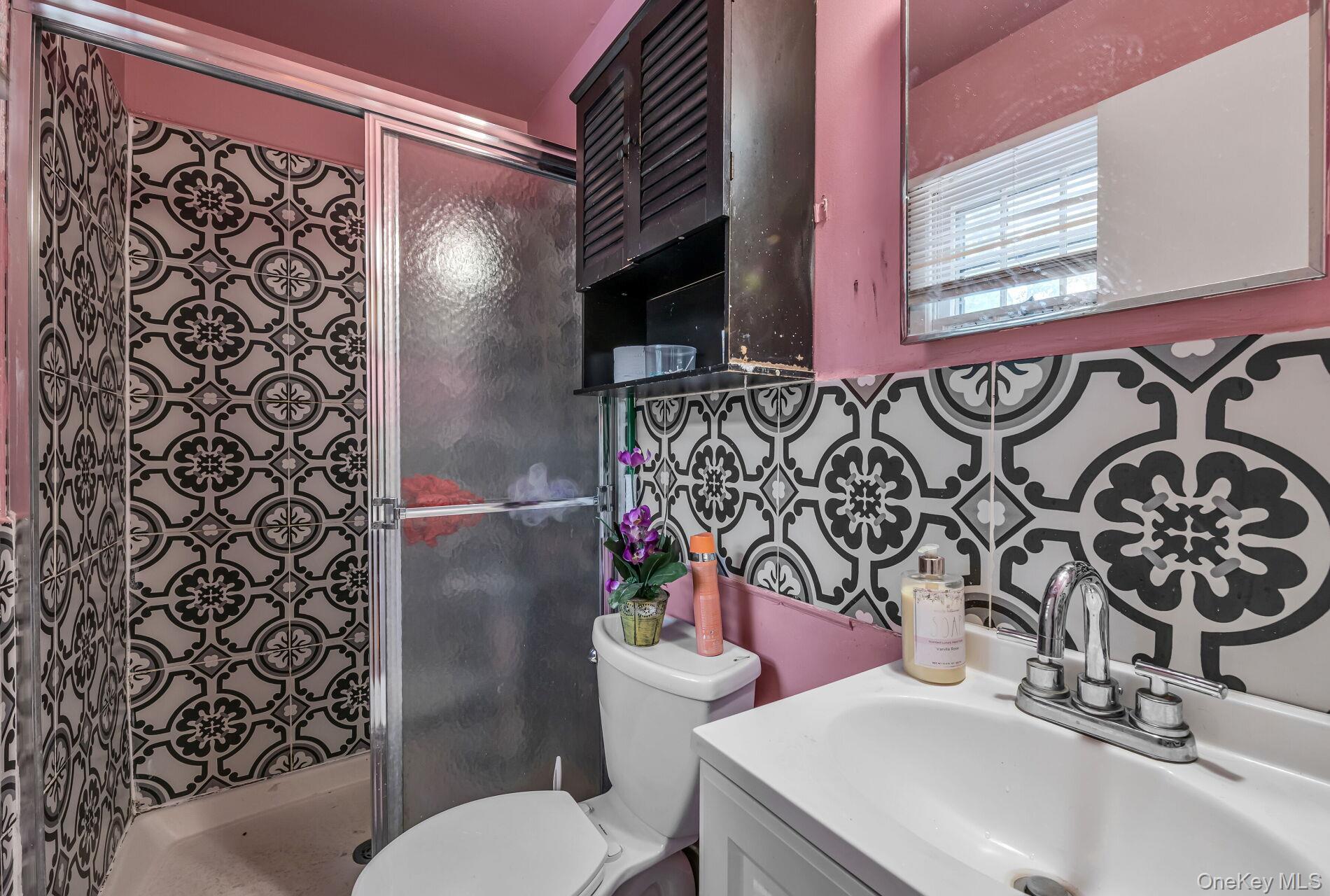 Single Family Hillside  Rockland County, NY 10901, MLS-887846-16