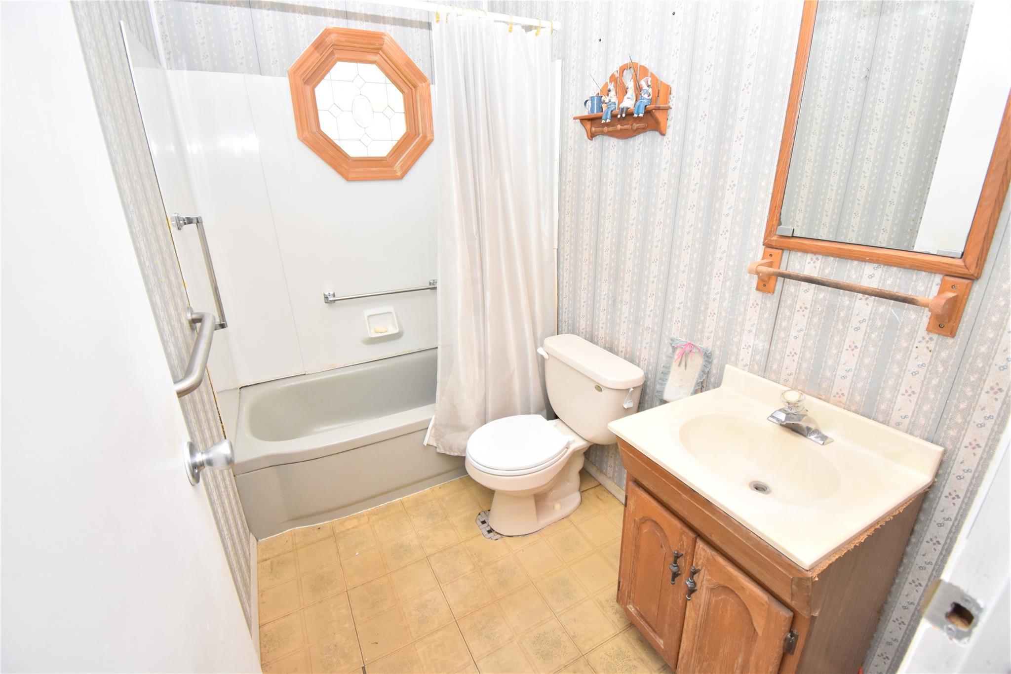 Single Family Circuit  Suffolk County, NY 11713, MLS-887852-12
