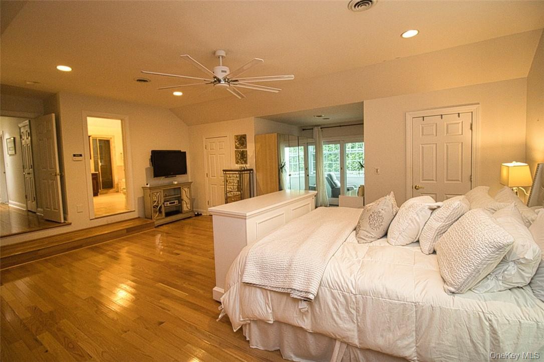 Single Family Roselawn  Orange County, NY 10930, MLS-887870-21