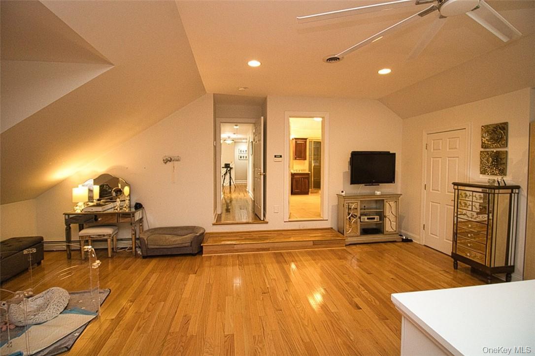 Single Family Roselawn  Orange County, NY 10930, MLS-887870-23