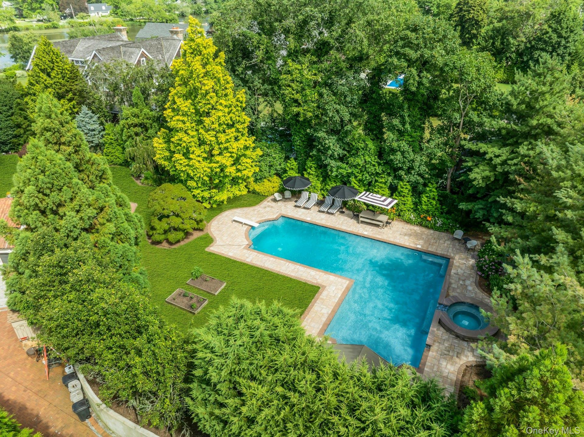 Single Family Lakeview Suffolk County, NY 11718, MLS-887887-18