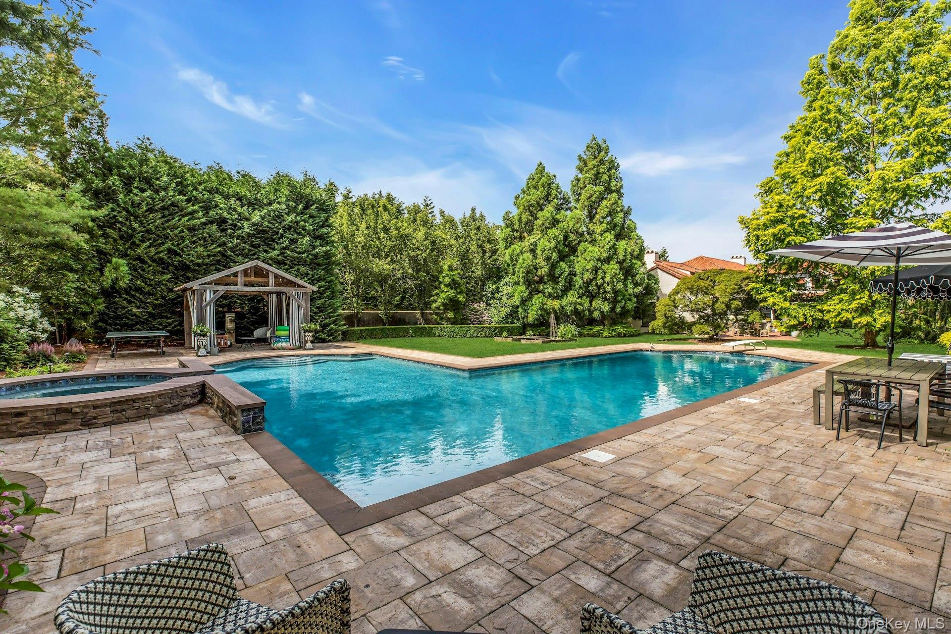 Single Family Lakeview Suffolk County, NY 11718, MLS-887887-20