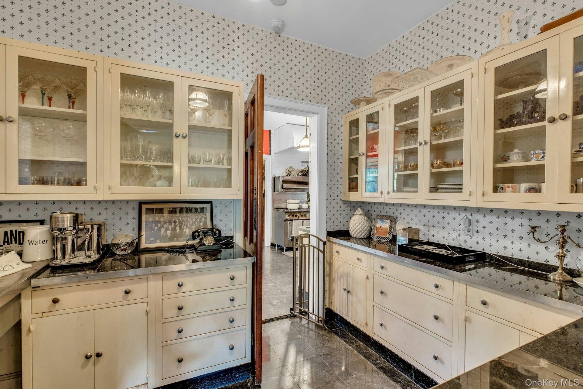 Single Family Lakeview Suffolk County, NY 11718, MLS-887887-29