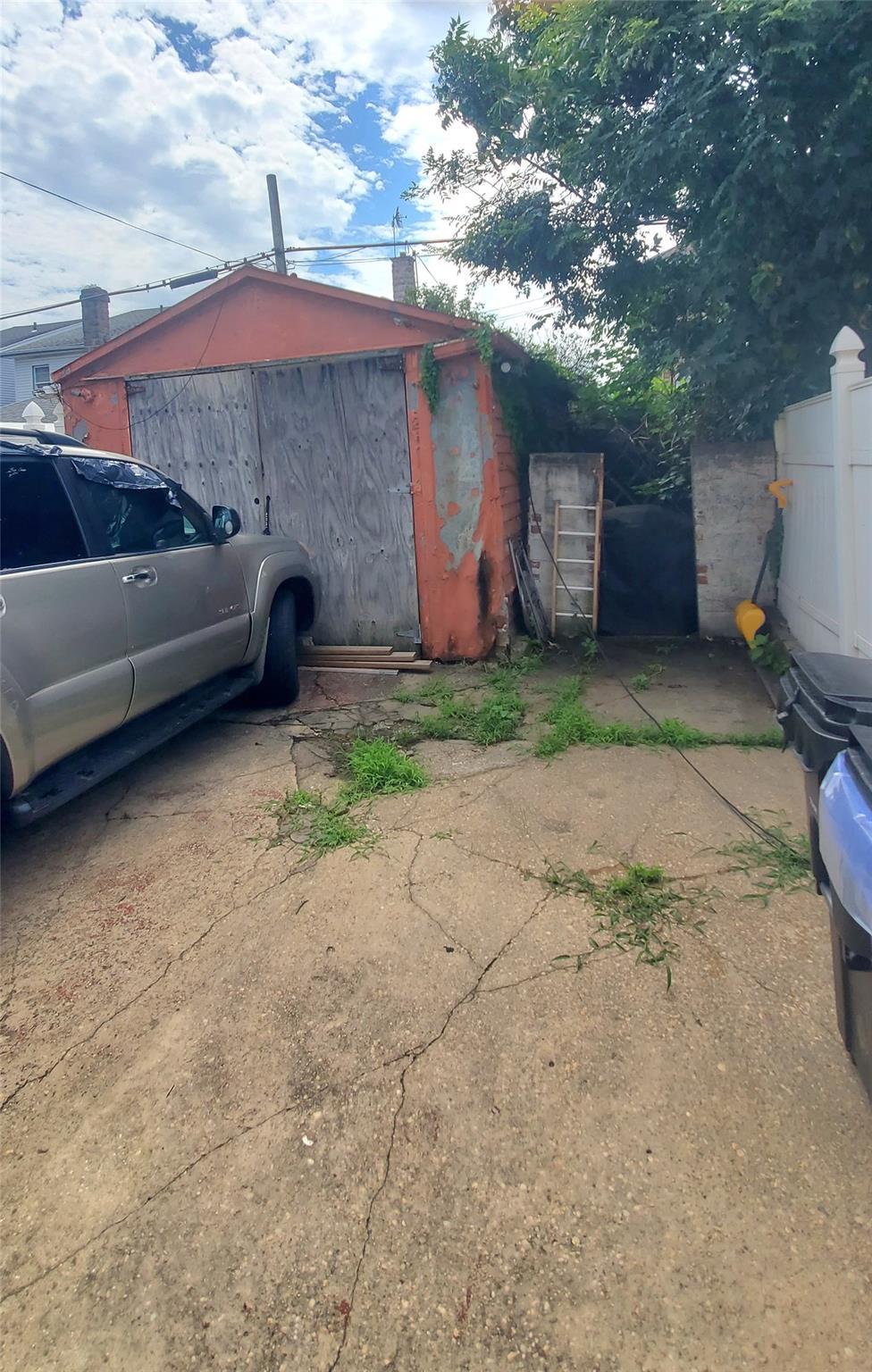 Single Family East 42  Brooklyn, NY 11210, MLS-887891-4