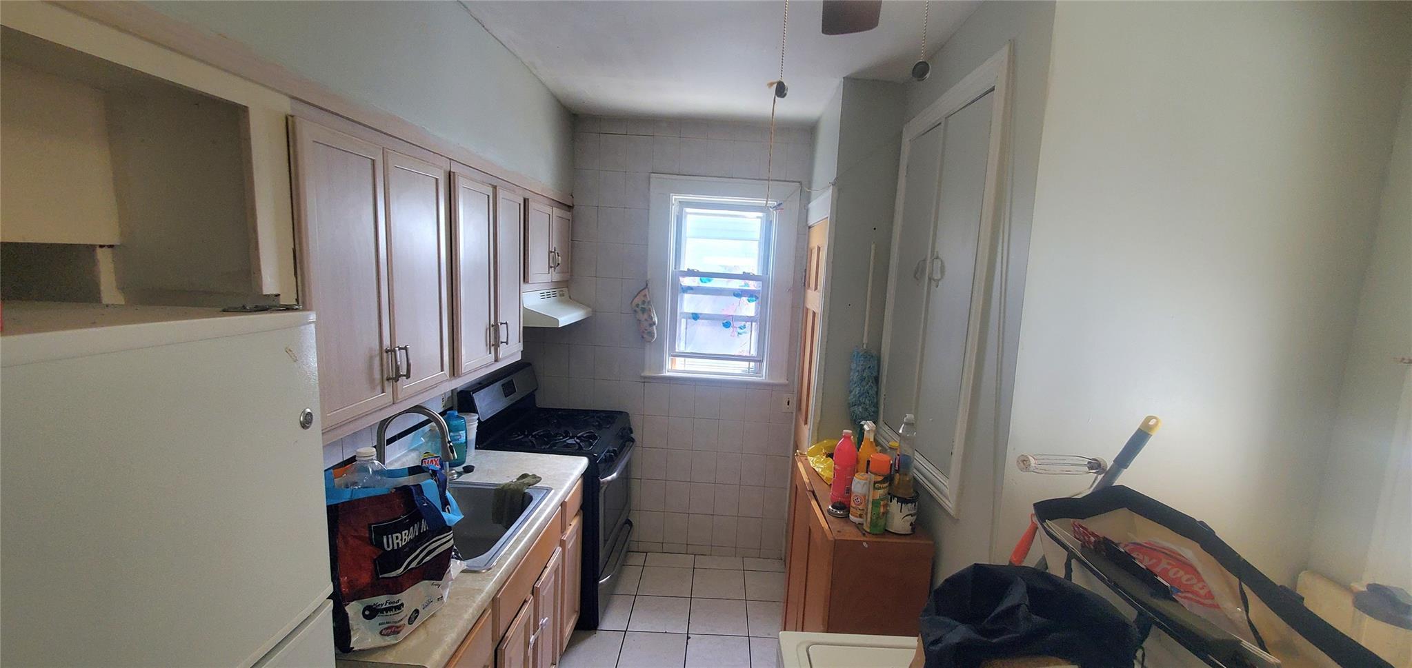 Single Family East 42  Brooklyn, NY 11210, MLS-887891-7