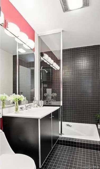 Condo 65th  Manhattan, NY 10023, MLS-887910-3