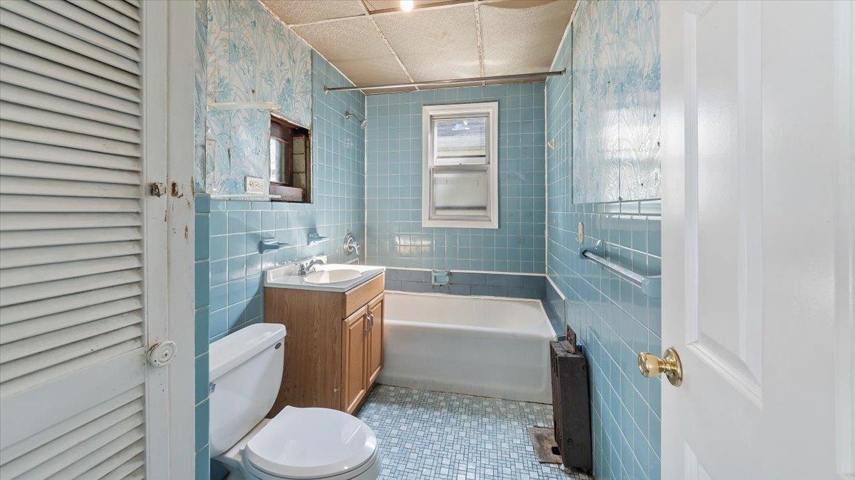 Single Family 118th  Queens, NY 11434, MLS-887962-10