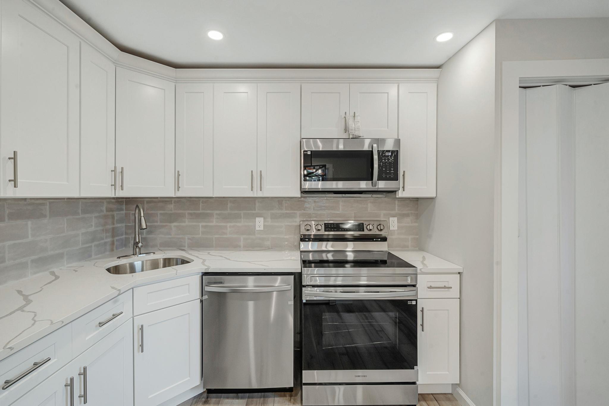 Single Family Auburn  Suffolk County, NY 11706, MLS-887971-11