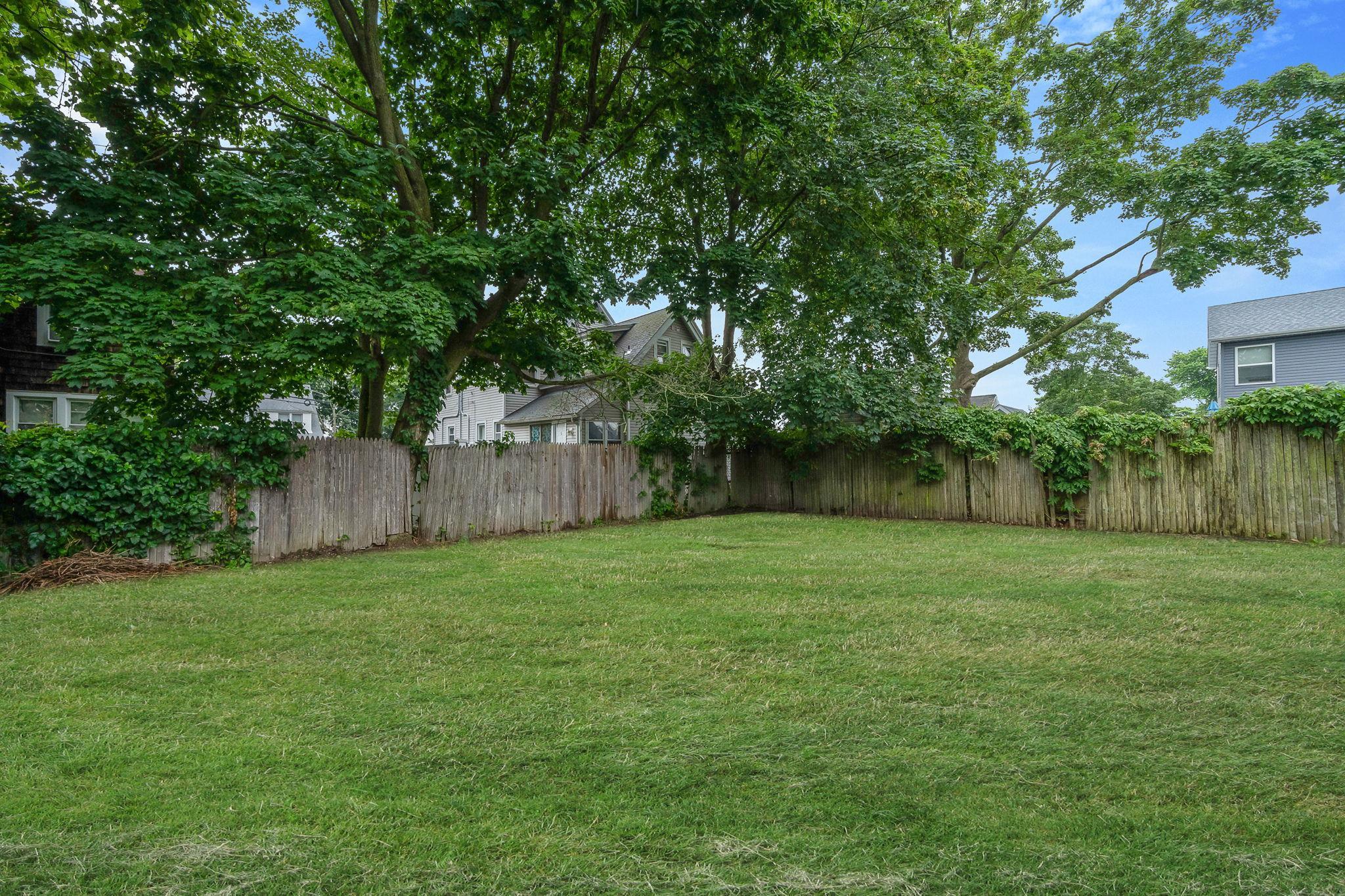 Single Family Auburn  Suffolk County, NY 11706, MLS-887971-18