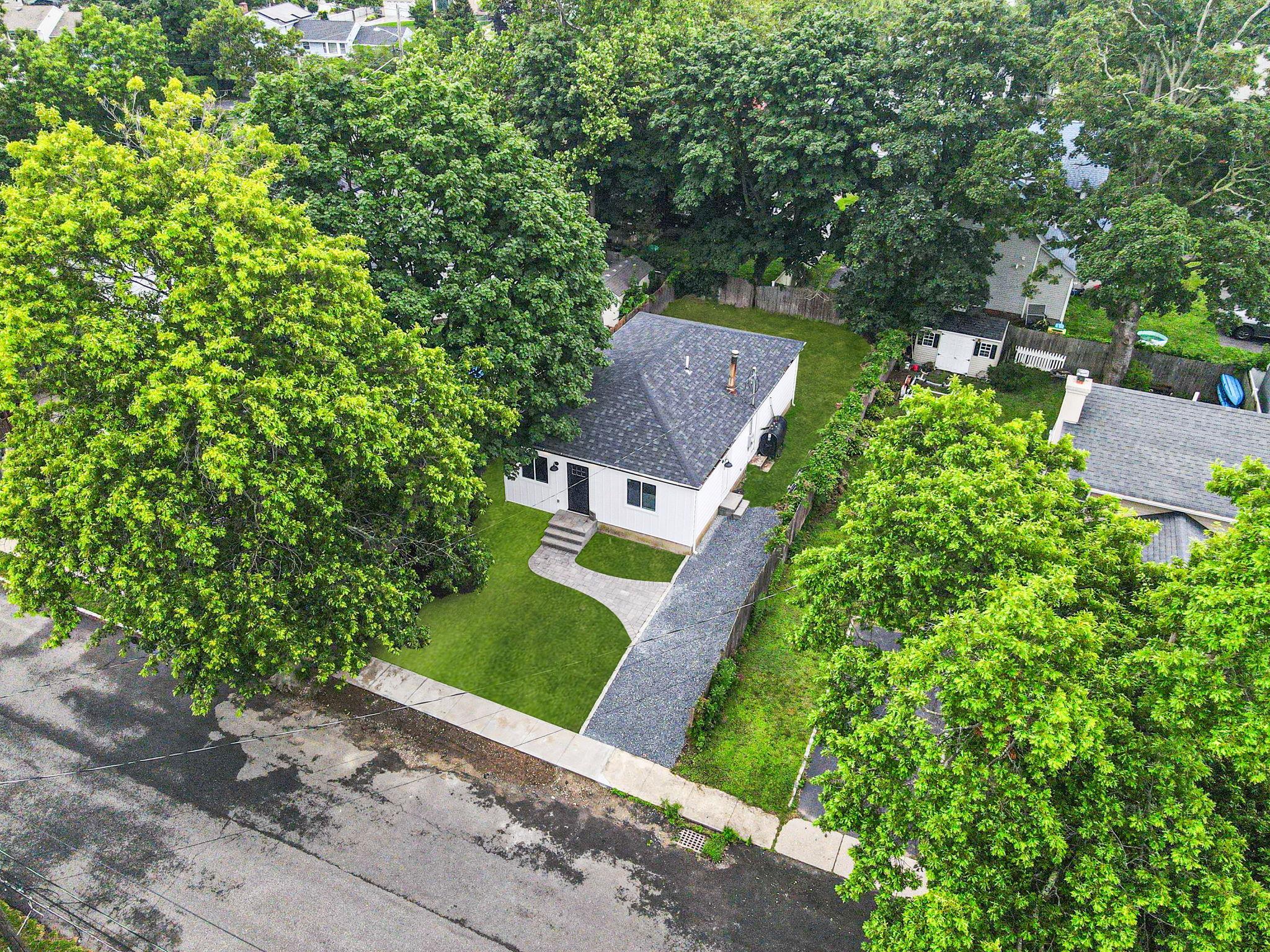 Single Family Auburn  Suffolk County, NY 11706, MLS-887971-2