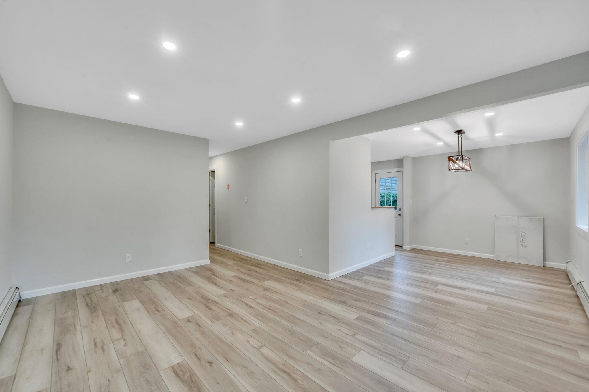 Single Family Auburn  Suffolk County, NY 11706, MLS-887971-6