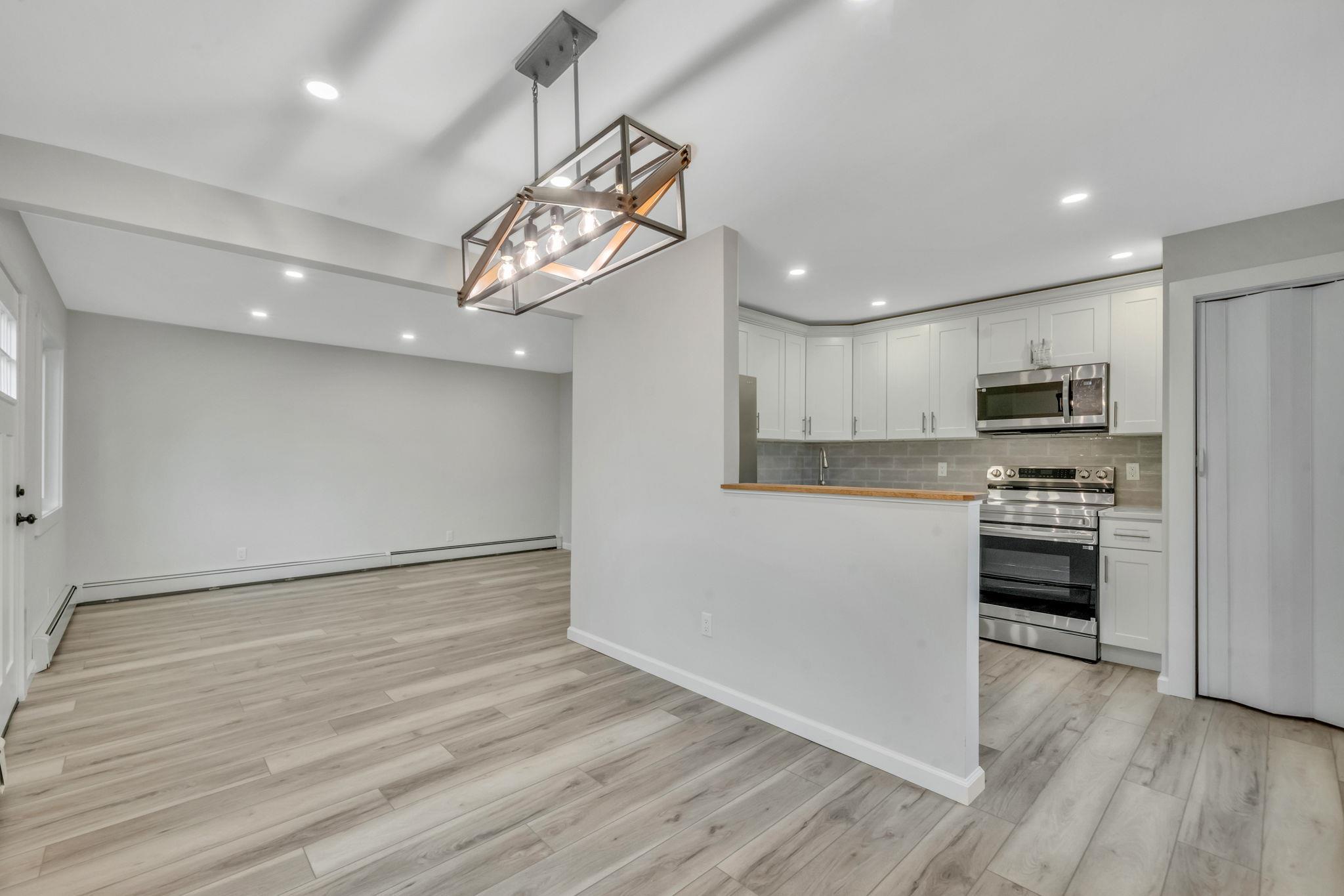 Single Family Auburn  Suffolk County, NY 11706, MLS-887971-8