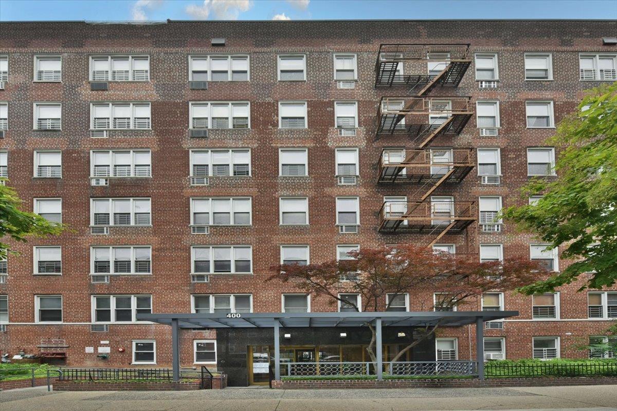 Coop 17th Street  Brooklyn, NY 11226, MLS-887978-8