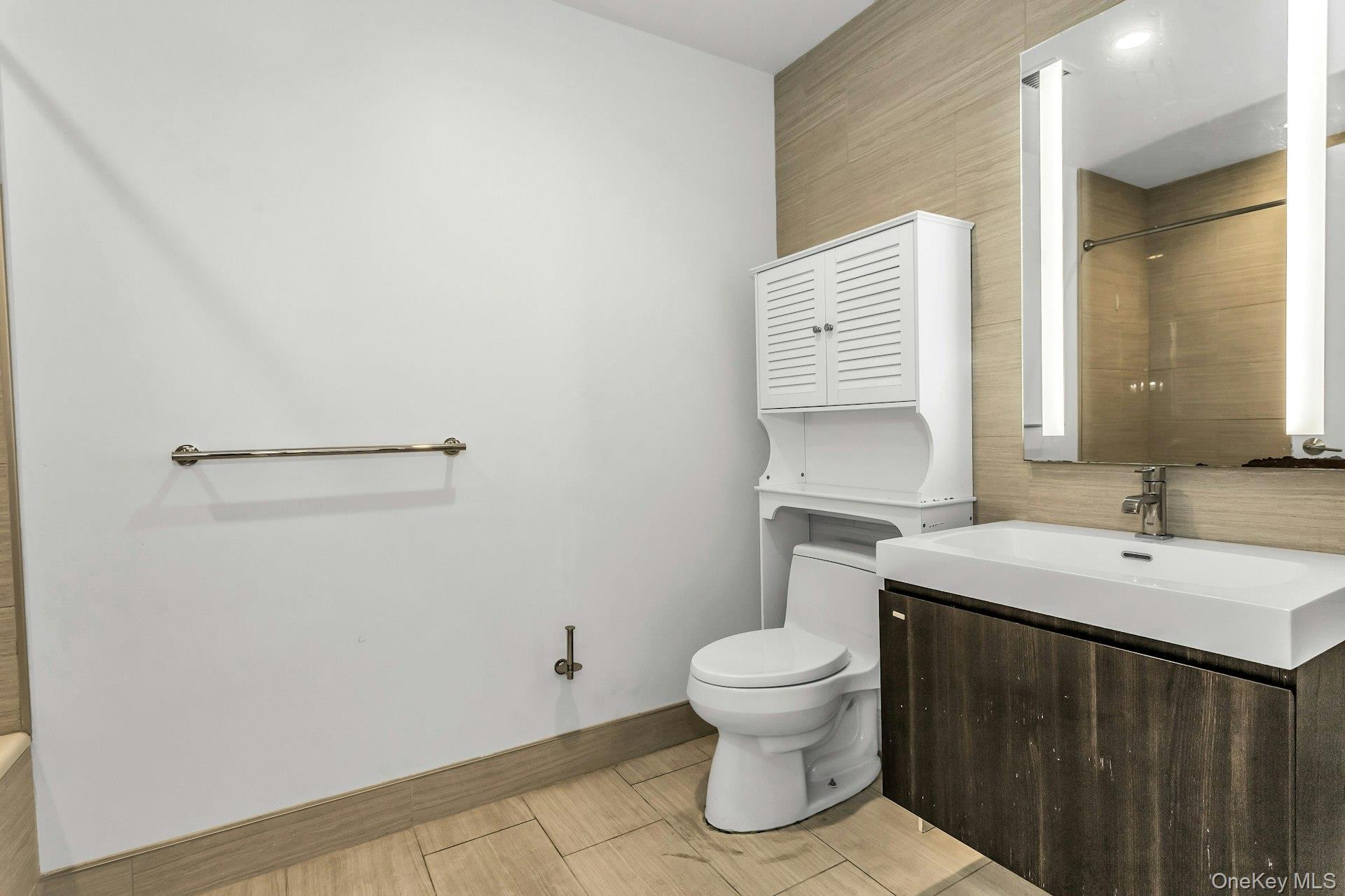 Condo 40th Road Queens, NY 11354, MLS-887987-11