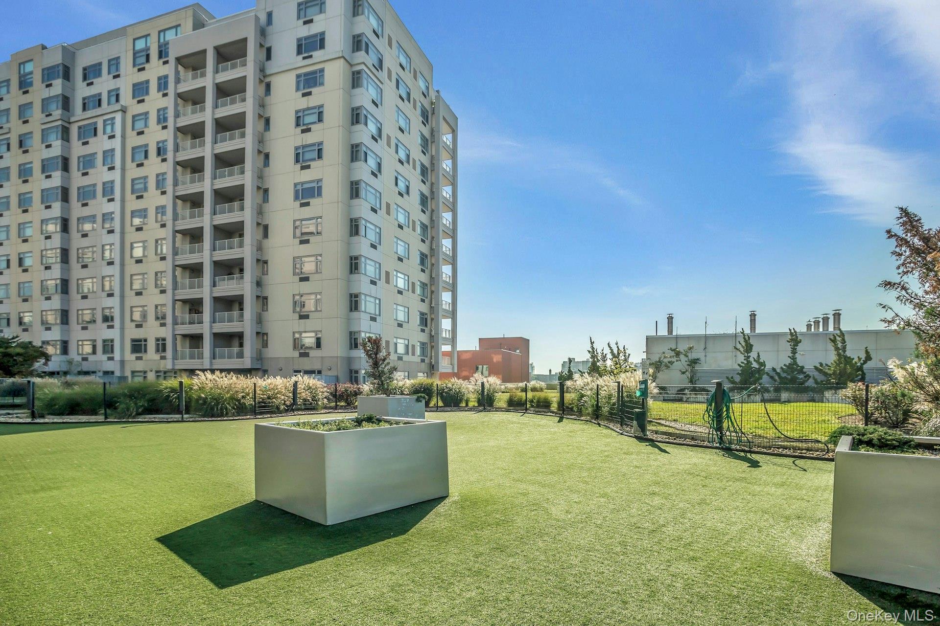 Condo 40th Road Queens, NY 11354, MLS-887987-14