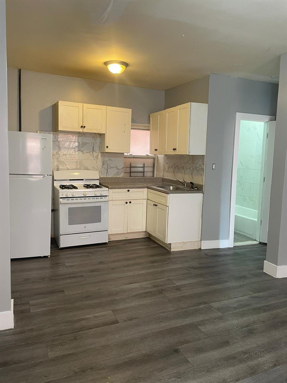 Single Family 224  Bronx, NY 10466, MLS-887992-3