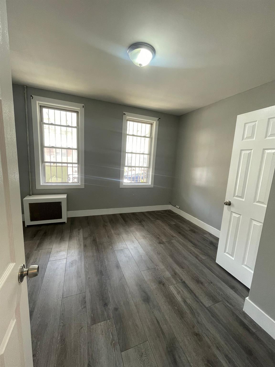 Single Family 224  Bronx, NY 10466, MLS-887992-8