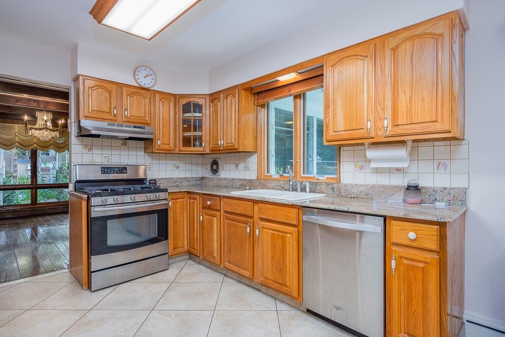 Single Family Glenbrook  Rockland County, NY 10952, MLS-887994-13