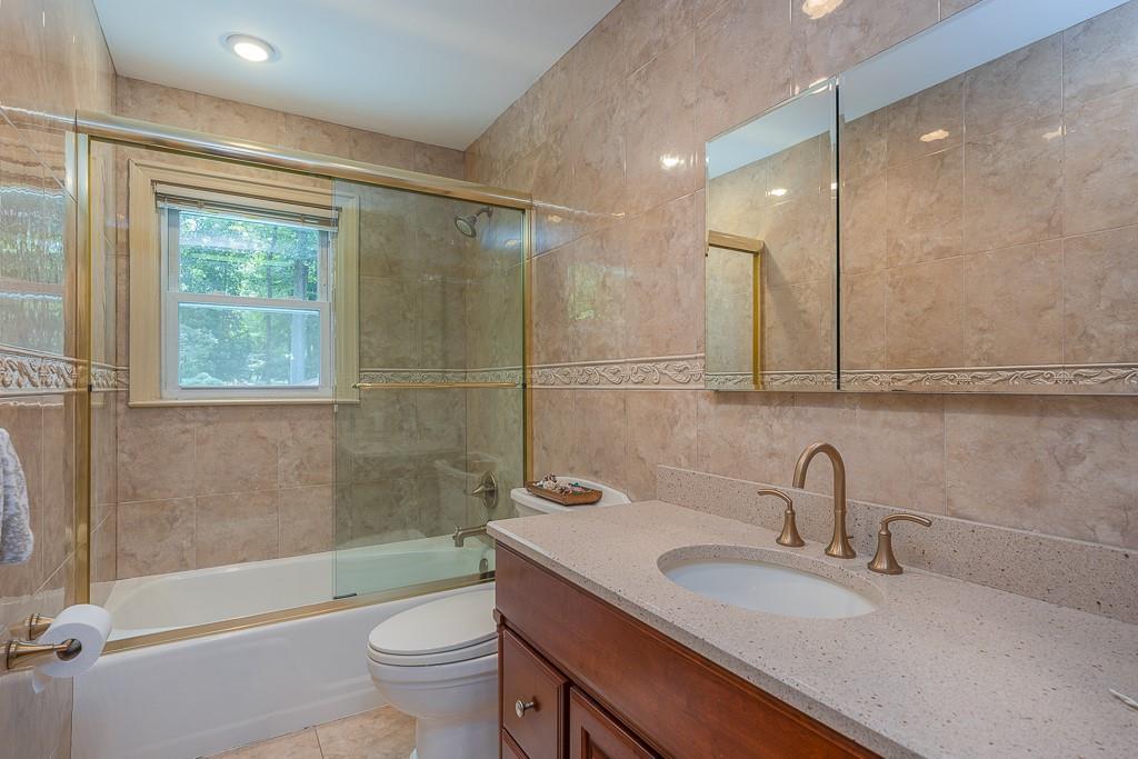 Single Family Glenbrook  Rockland County, NY 10952, MLS-887994-19