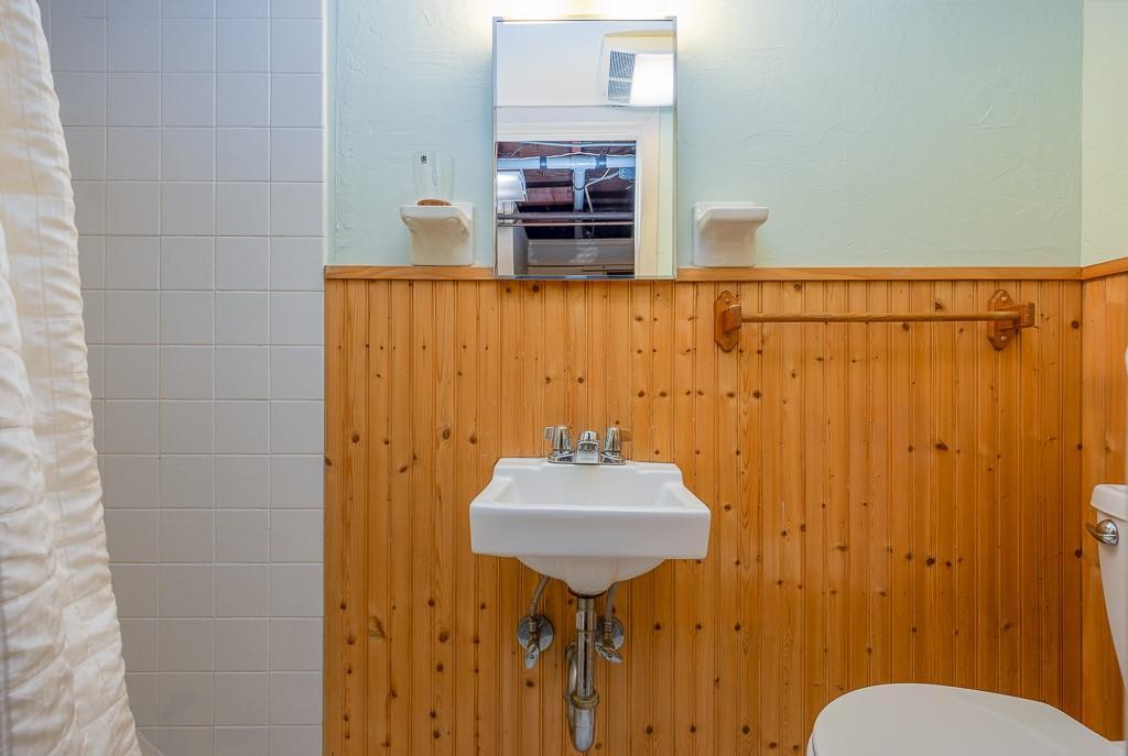 Single Family Glenbrook  Rockland County, NY 10952, MLS-887994-21