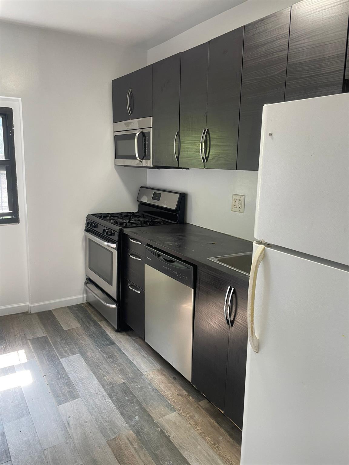 Single Family Cauldwell  Bronx, NY 10456, MLS-888001-2