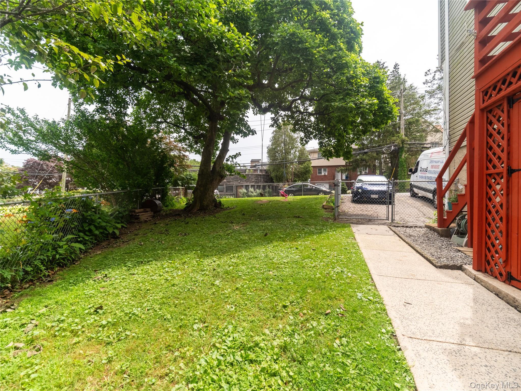 Single Family Grace Church  Westchester County, NY 10573, MLS-888013-18