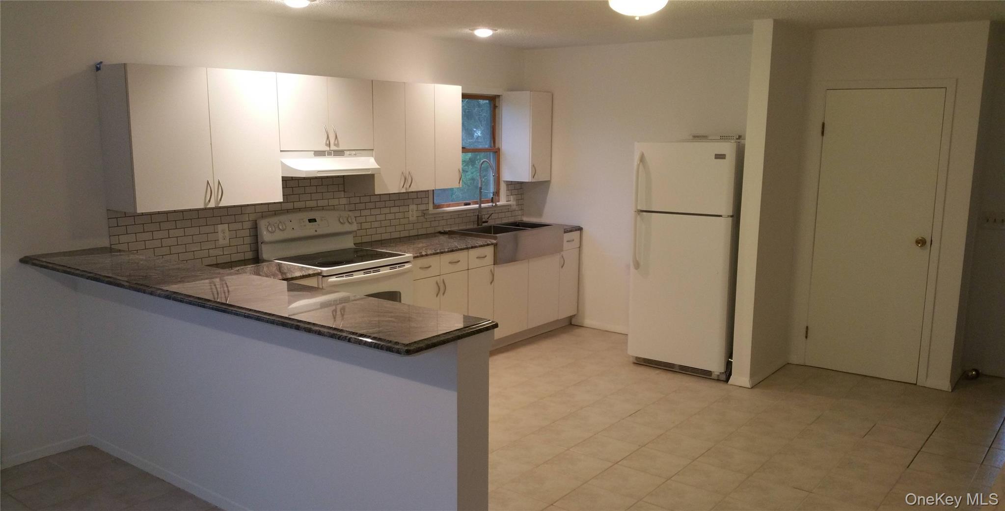 Single Family Mount Hope Putnam County, NY 10541, MLS-888059-8