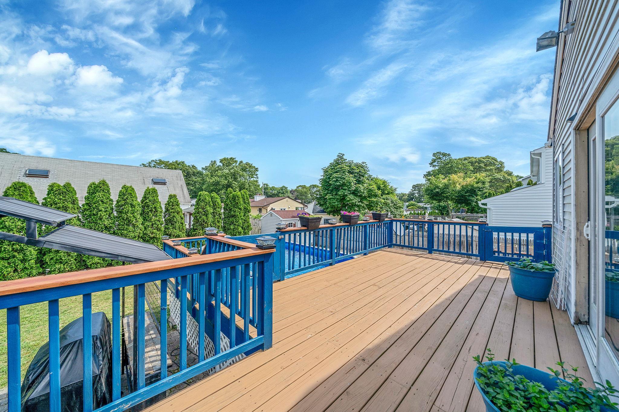 Single Family Ranch  Suffolk County, NY 11967, MLS-888095-25