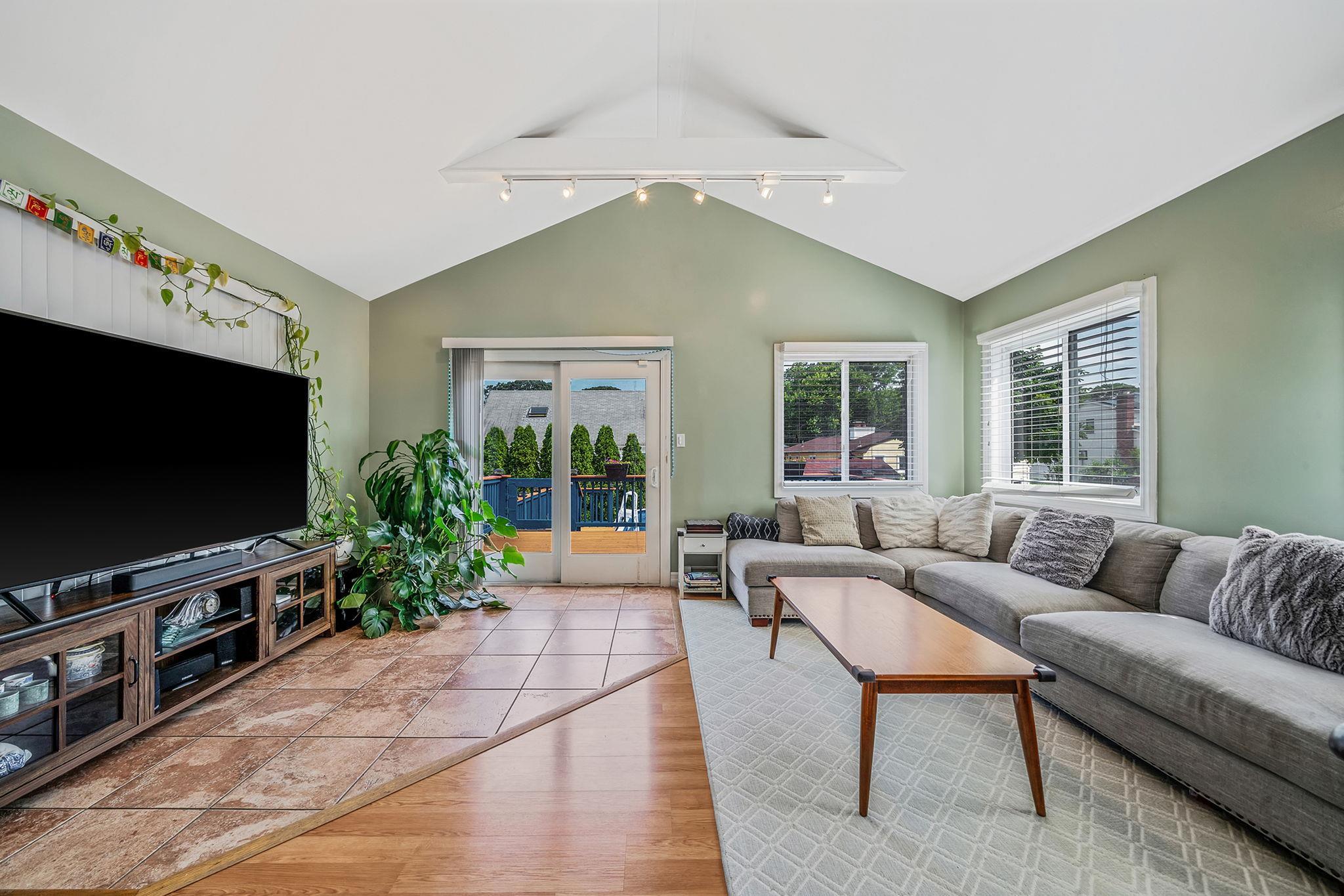 Single Family Ranch  Suffolk County, NY 11967, MLS-888095-4