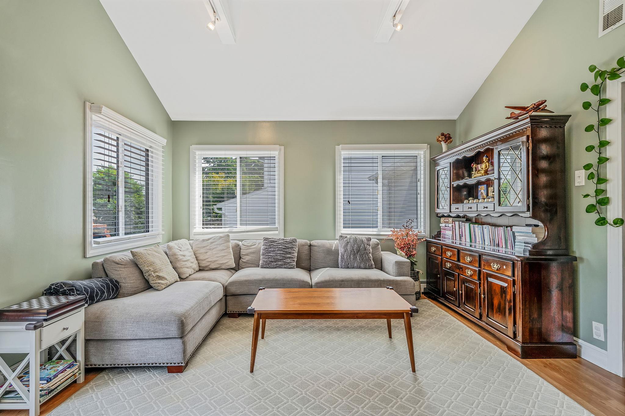 Single Family Ranch  Suffolk County, NY 11967, MLS-888095-6