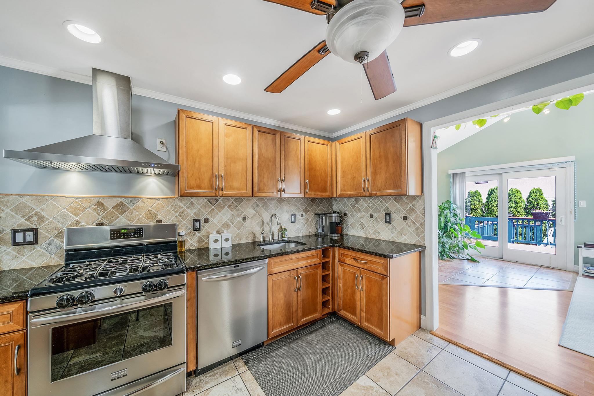 Single Family Ranch  Suffolk County, NY 11967, MLS-888095-8