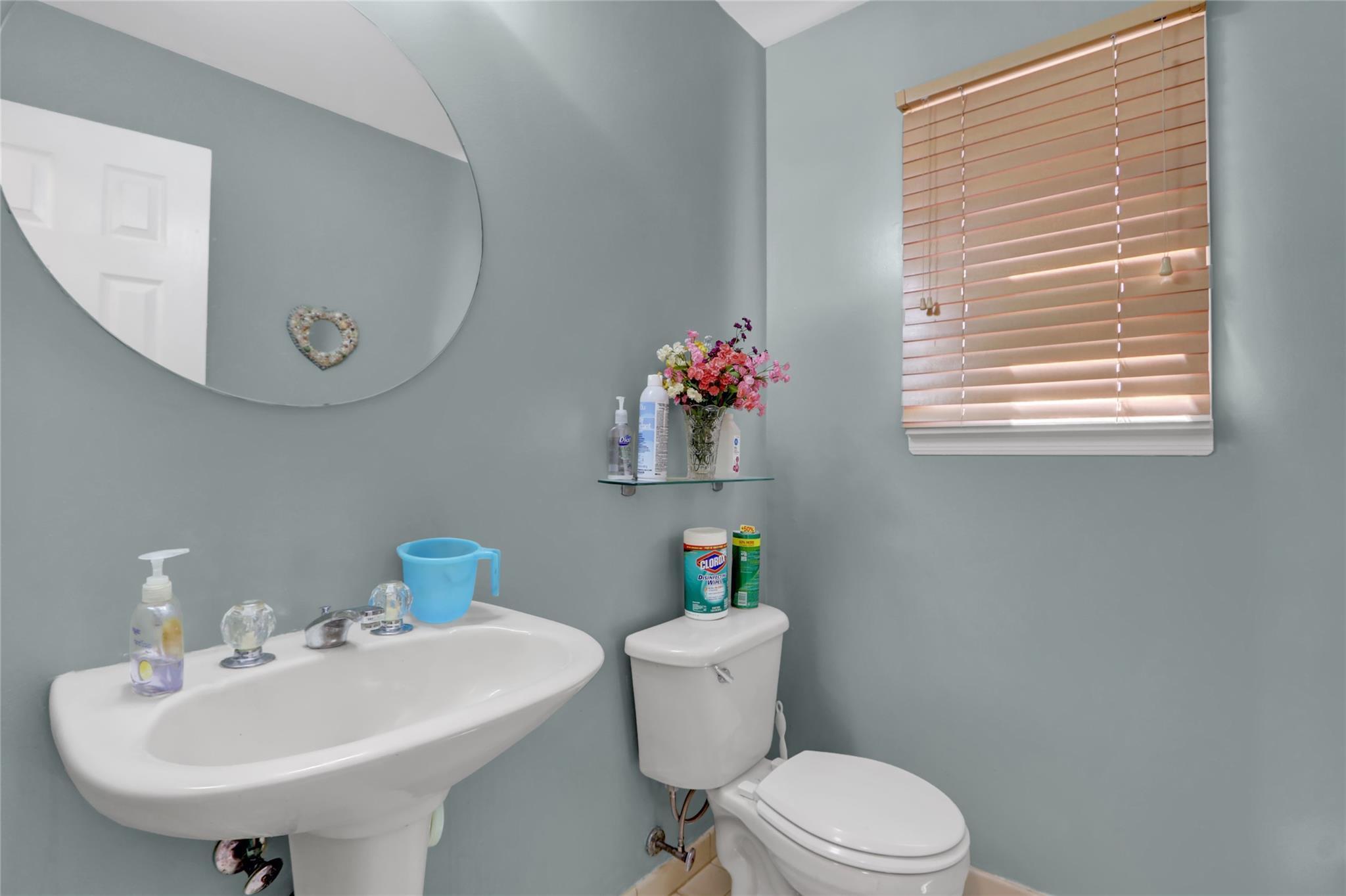Single Family Cresthaven  Queens, NY 11357, MLS-888106-10