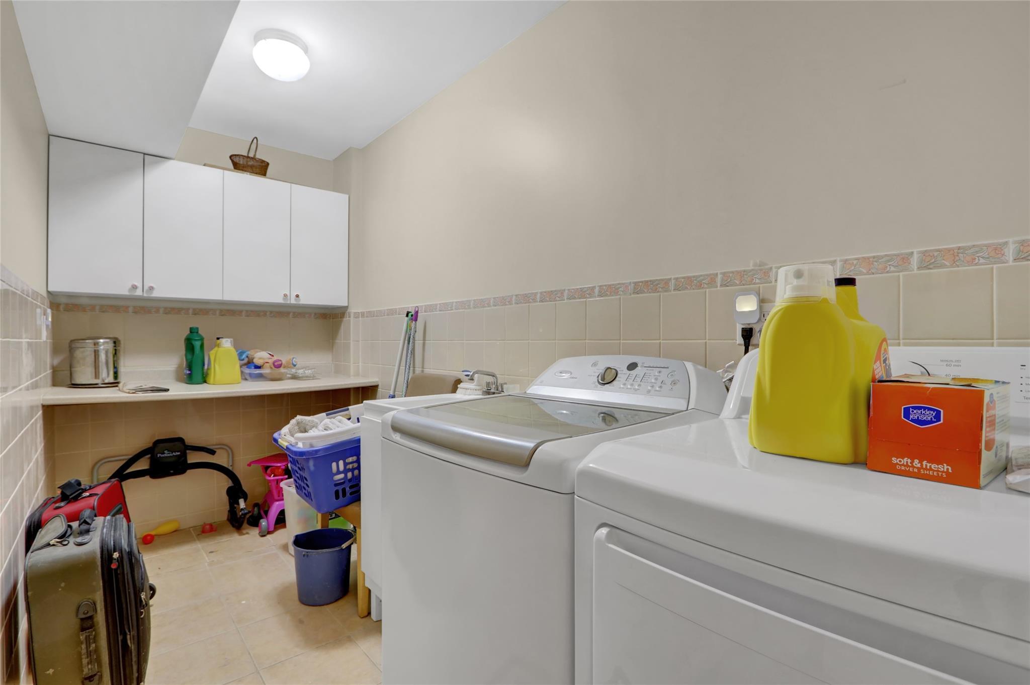 Single Family Cresthaven  Queens, NY 11357, MLS-888106-26