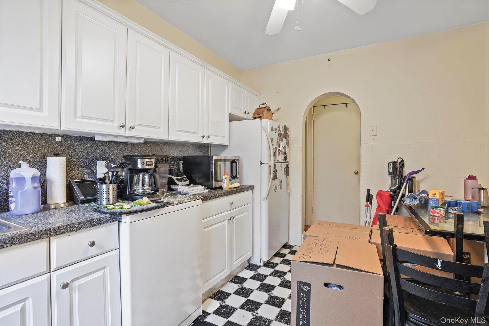 Single Family Putnam Queens, NY 11385, MLS-888227-27